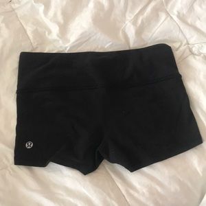 🍋🍋 Lululemon boogie shorts!